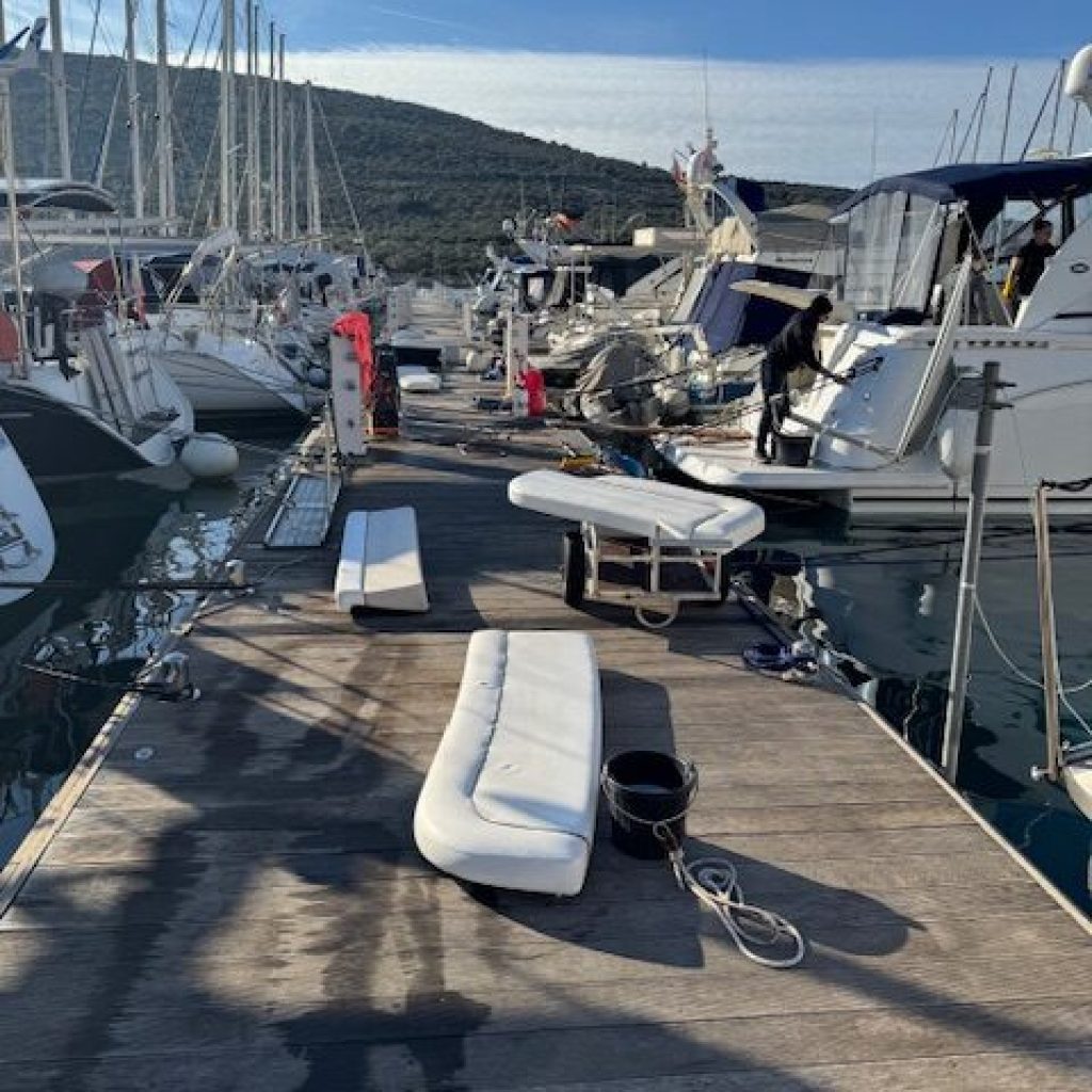 motoros-yacht-ujjaszuletese-1-rotated