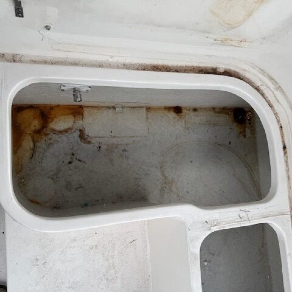 motoros-yacht-ujjaszuletese-20-rotated